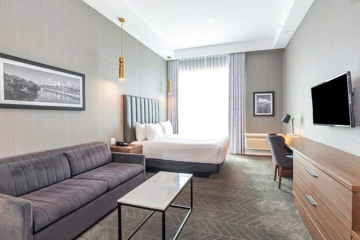 Sandman Signature Sherwood Park Hotel