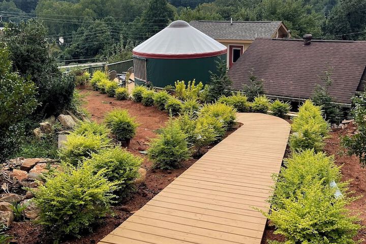 Mountain Aire Cottages Inn & Glamping