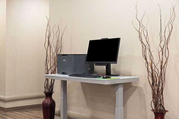 Business Center 33 of 33