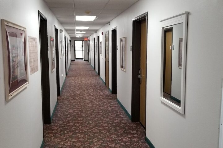 Ballroom/Hall 221 of 232