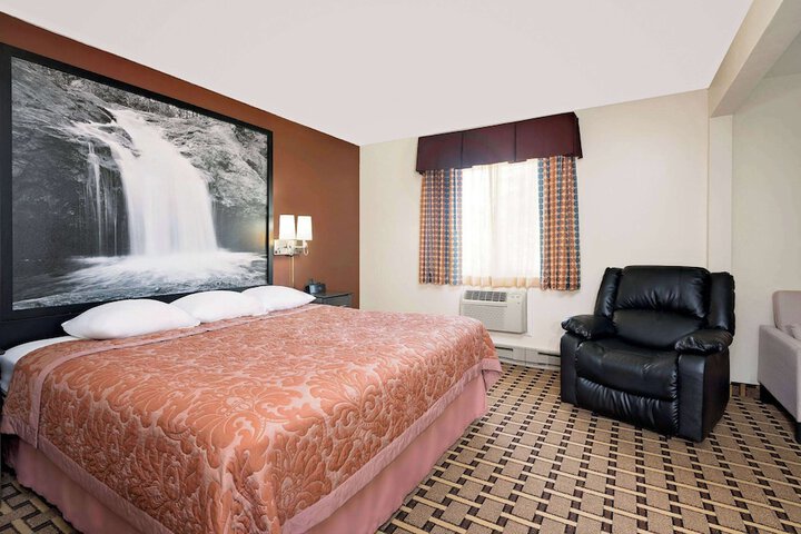 Room 22 of 59