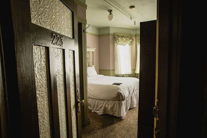 Room 79 of 92