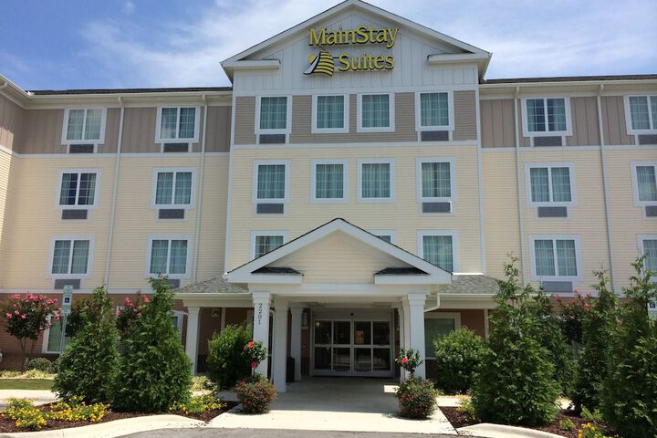MainStay Suites Jacksonville near Camp Lejeune