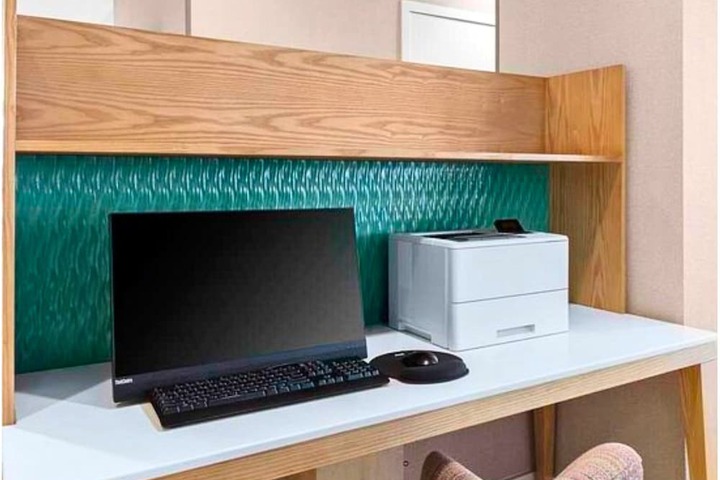 Business Center 16 of 16