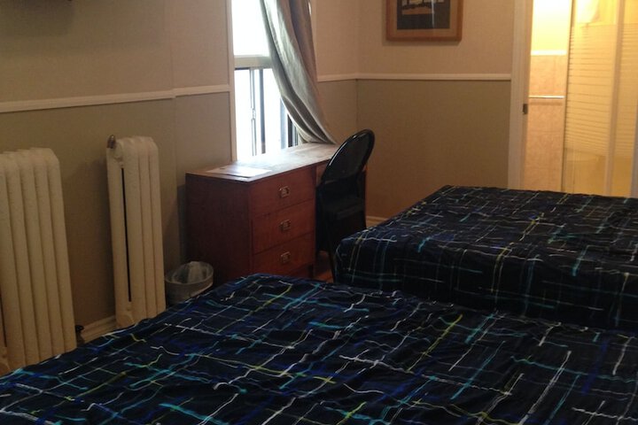 Room 48 of 71