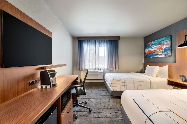 La Quinta Inn & Suites by Wyndham Springfield