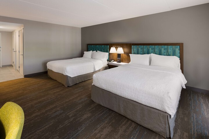 Hampton Inn & Suites Fredericksburg-at Celebrate Virginia