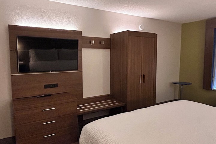 HOLIDAY INN EXPRESS & SUITES REIDSVILLE by IHG