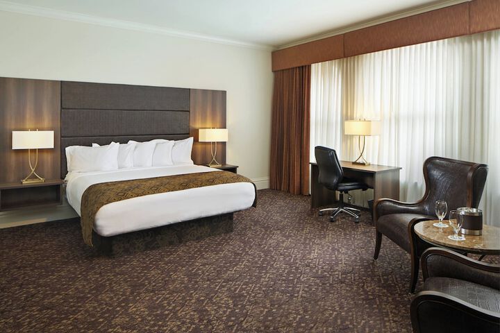 Room 10 of 19