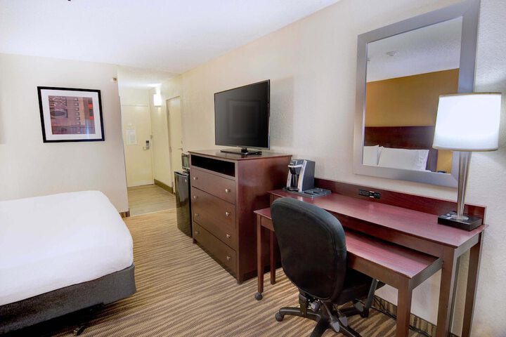 Room 36 of 47