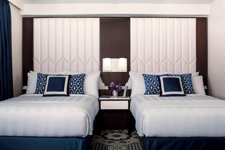 Room 34 of 63
