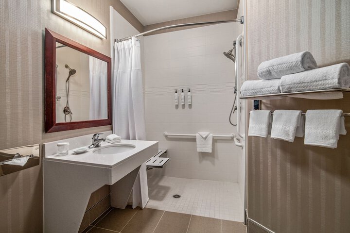 Room 20 of 35