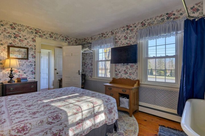Open Hearth Inn