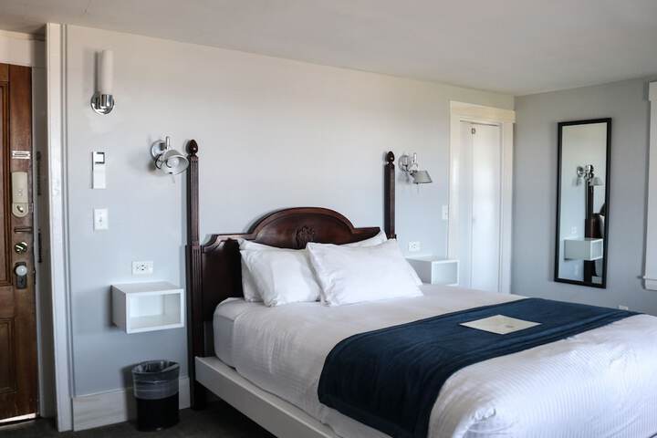 Emerson Inn