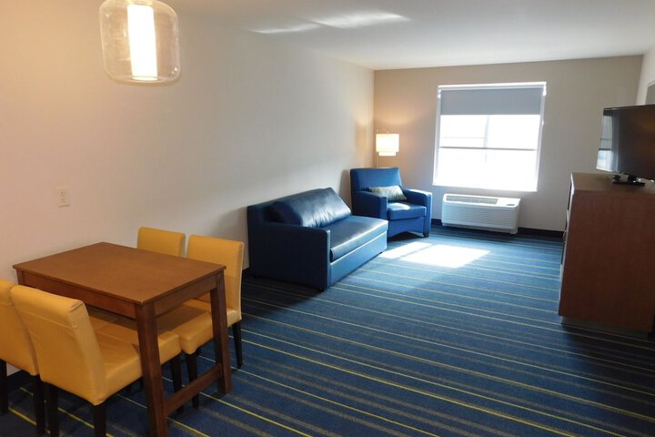 Room 37 of 47
