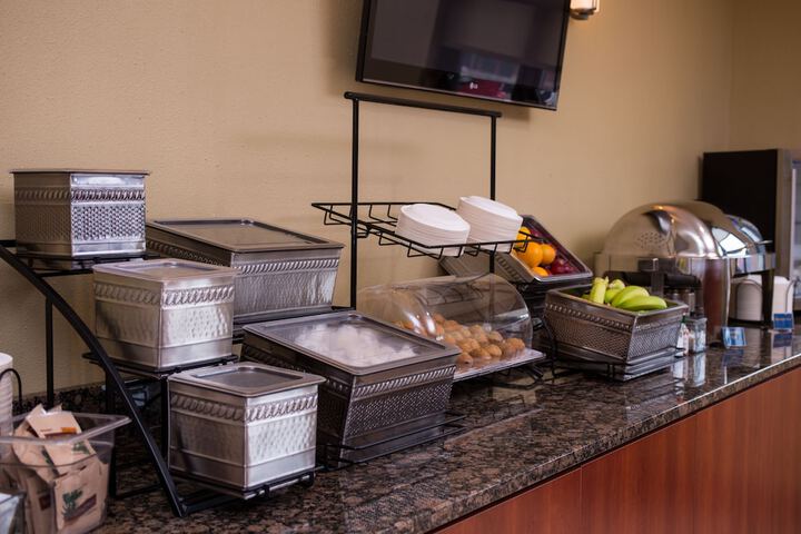 Best Western Ambassador Inn & Suites