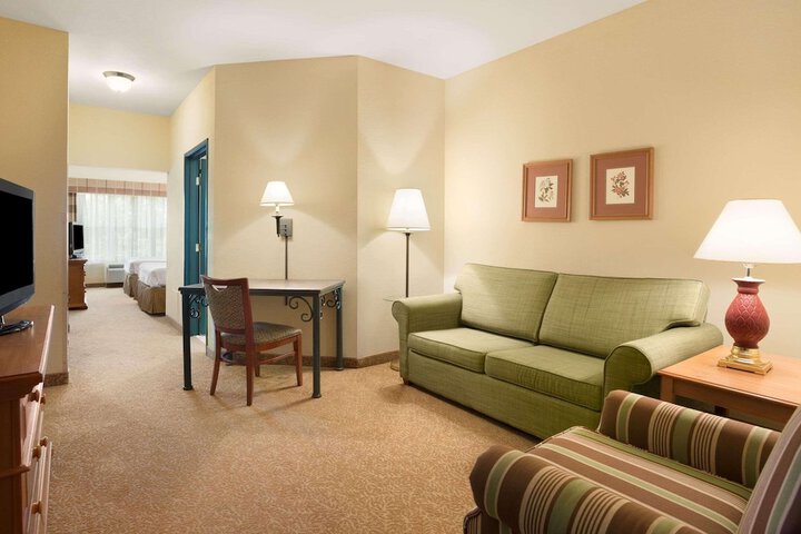 Room 26 of 42