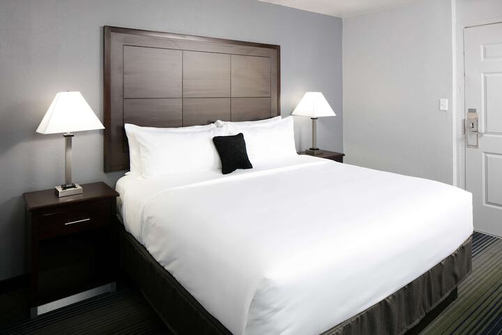 Room 20 of 32