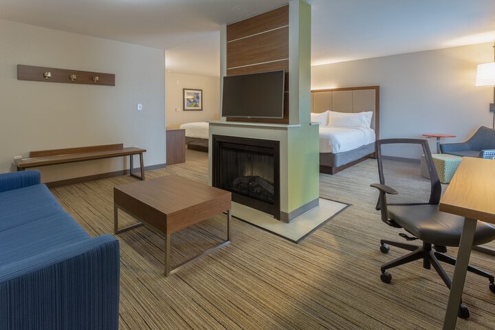Room 16 of 52