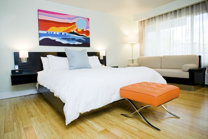 Hotel Current