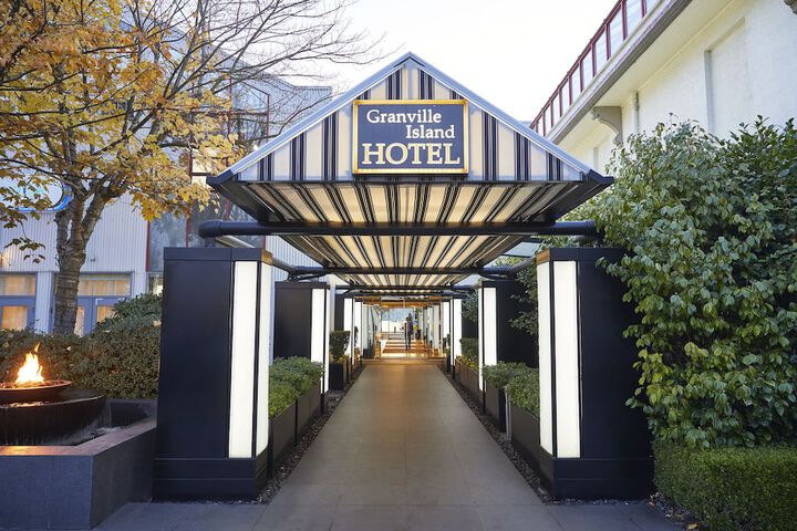 Hotel 4 of 53