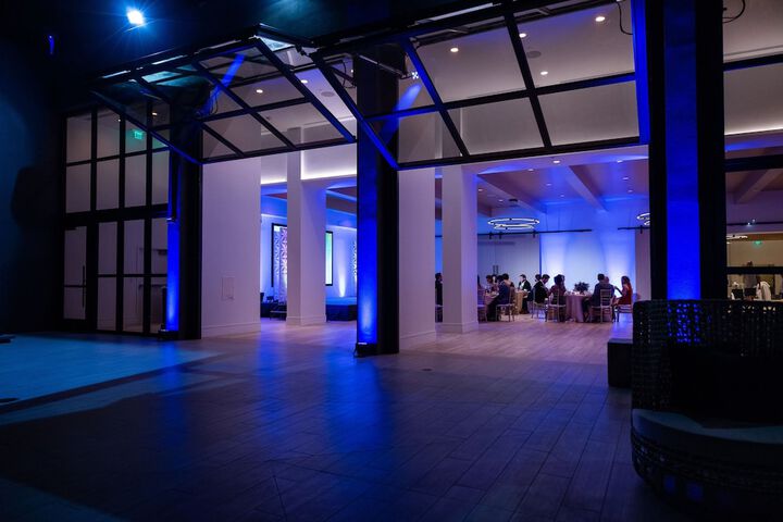 VEA Newport Beach a Marriott Resort & Spa