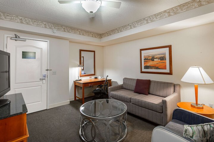 Room 40 of 67