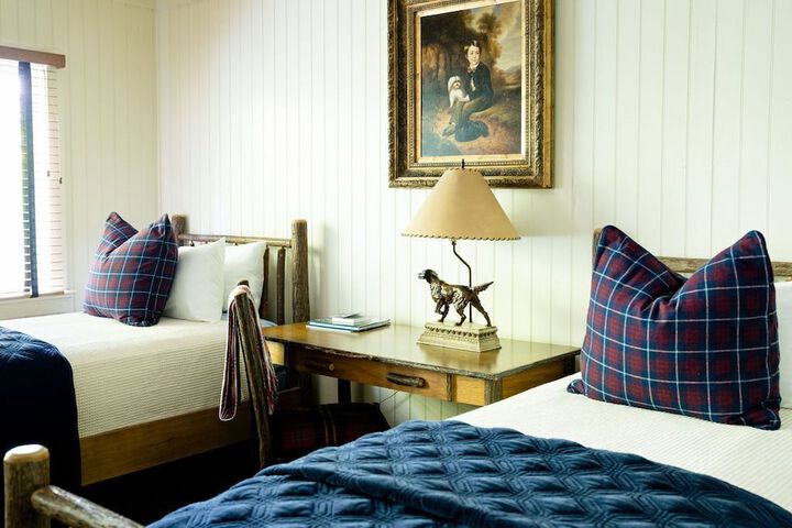 Room 11 of 21