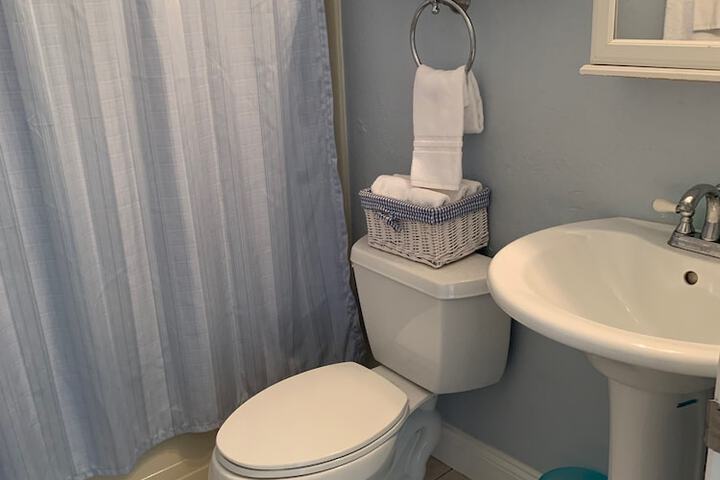 Room 42 of 82