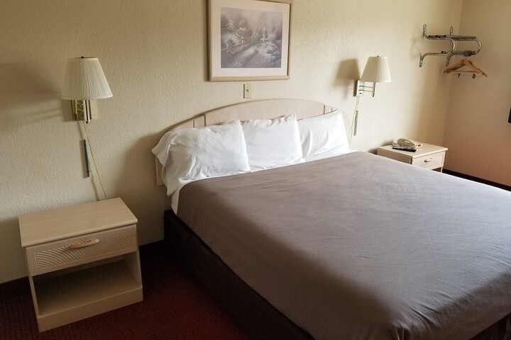 Americas Stay Inn