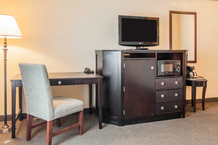 Comfort Inn & Suites Lincoln City