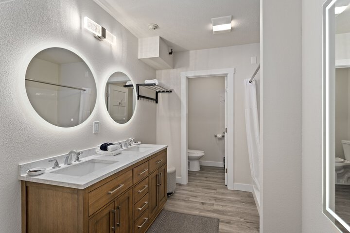 Sandpoint Hotel & Suites Downtown