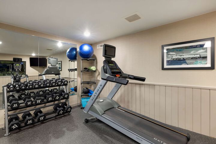 Best Western Watertown Inn and Suites