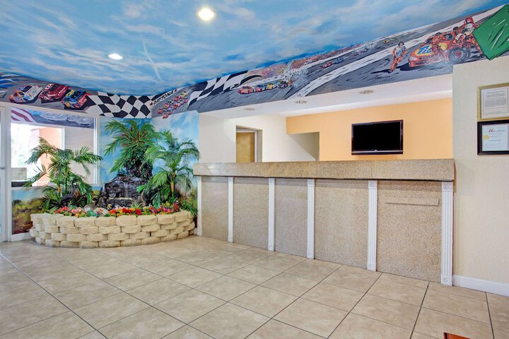 Hotel Interior 7 of 17