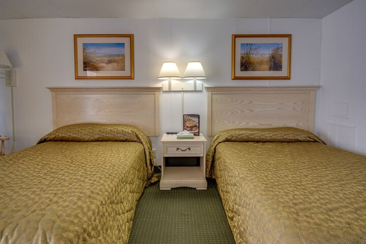 Room 11 of 17