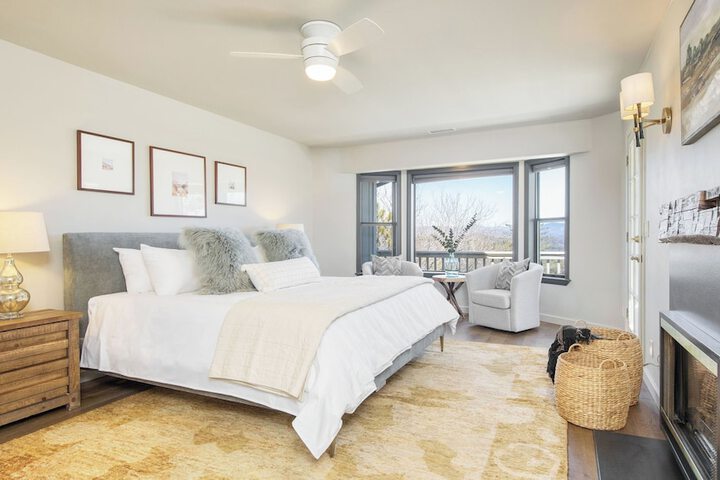 Pollock by Avantstay Stunning Views w / Movie Room Game Room & Large Balcony