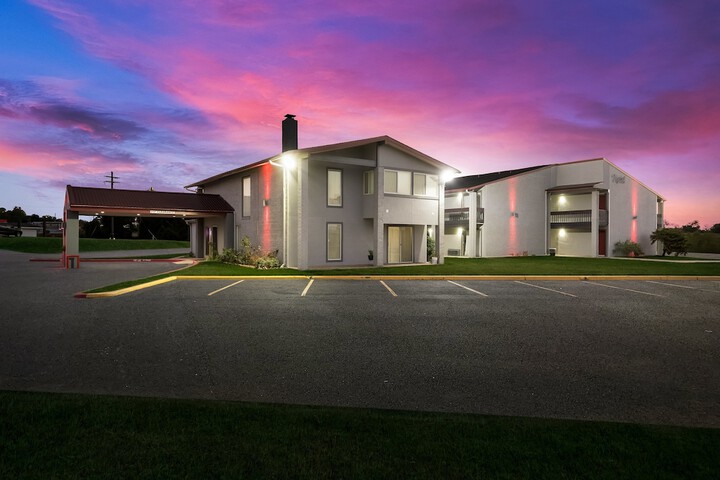 Red Roof Inn Madisonville