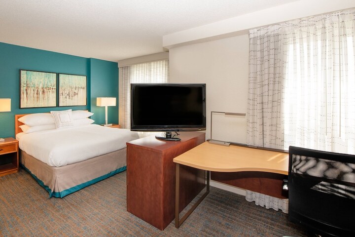 Room 22 of 48