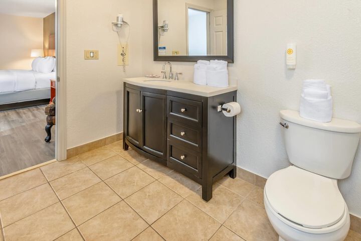 Comfort Inn & Suites Thousand Islands Harbour District