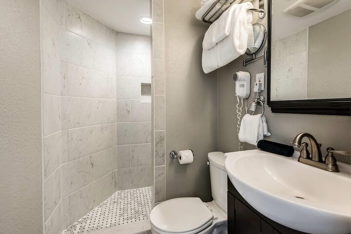 Hotel Bothwell Sedalia Central District an Ascend Collection Hotel