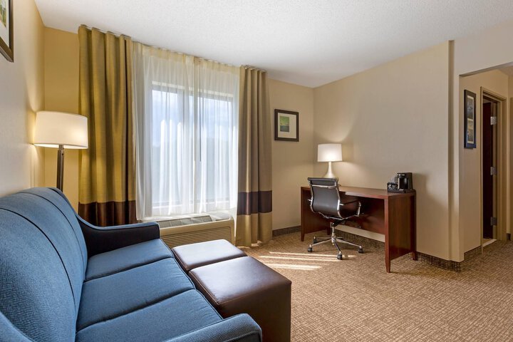 Comfort Inn & Suites Cambridge