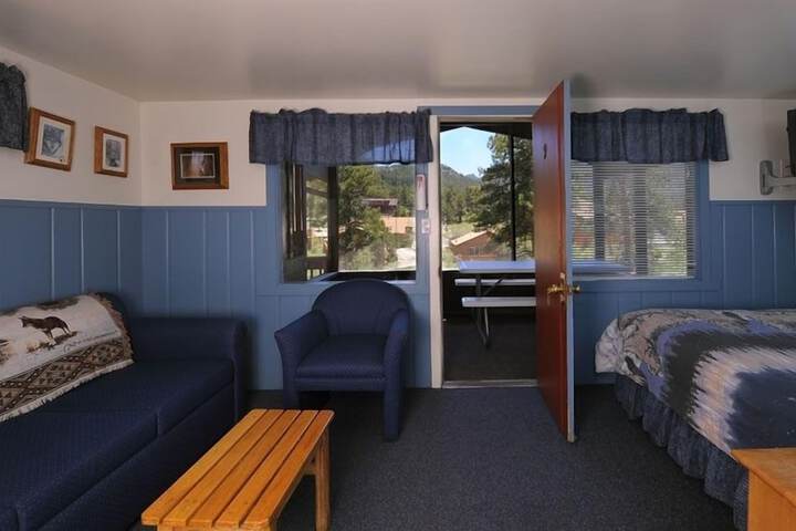 Room 85 of 175