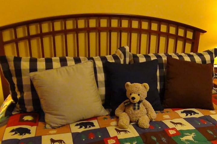 Room 13 of 93