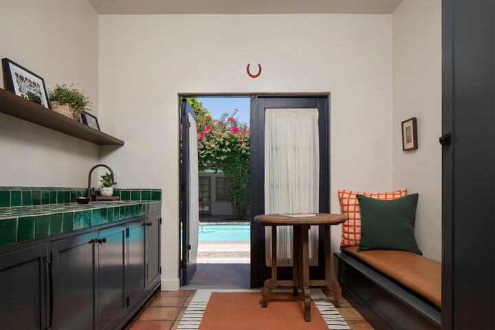 Room 41 of 59