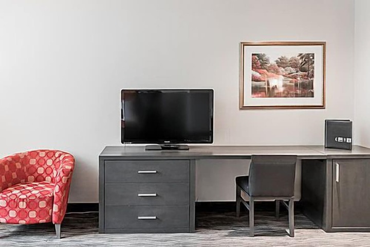 Room 25 of 25