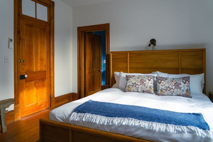 Room 19 of 52