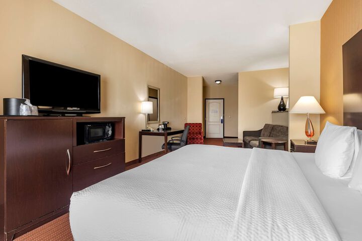Room 18 of 25