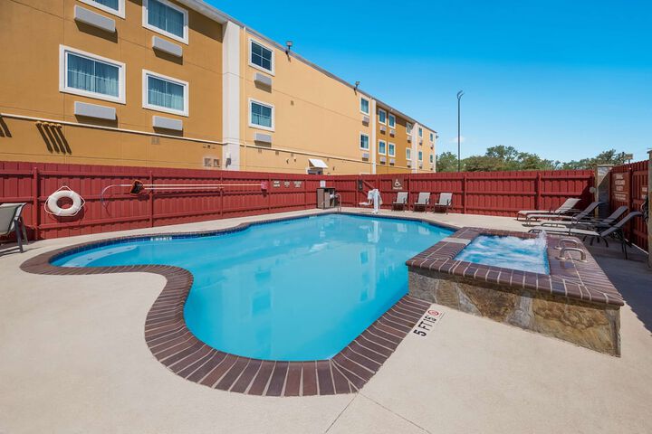 Pool 3 of 27