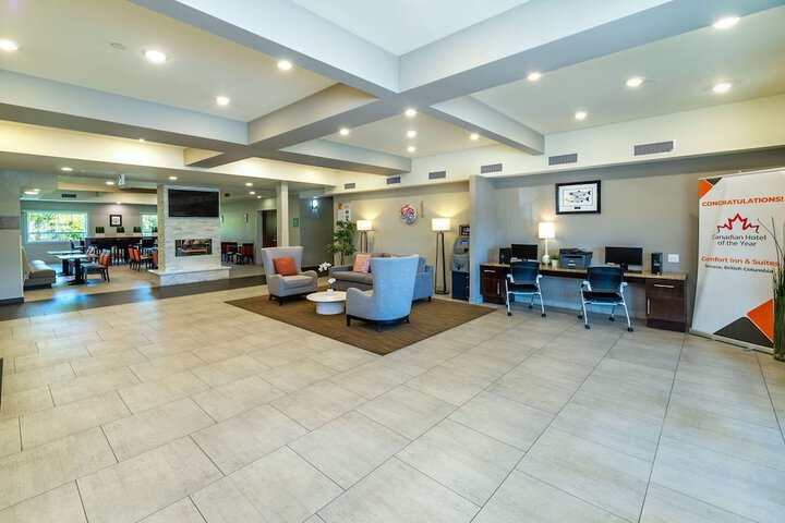 Comfort Inn & Suites