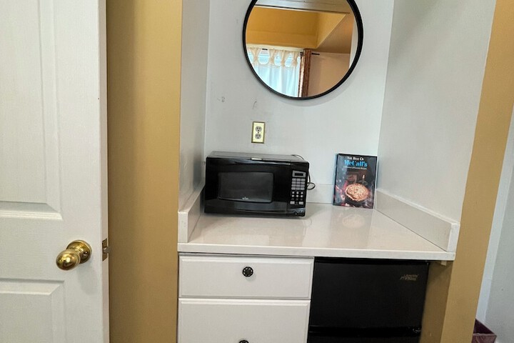 Room 35 of 100